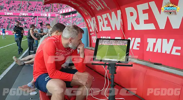 เจาะลึก โค้ชไร้เงา