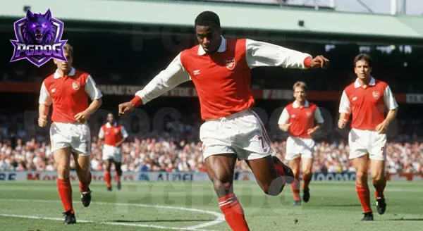 David Rocastle ลงเล่นไปกี่นัด